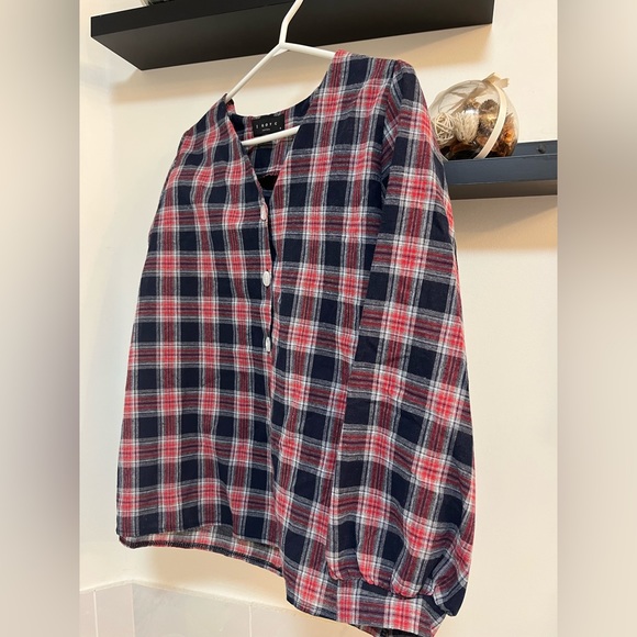 Puff Sleeve Checkered Blouse - Picture 2 of 5